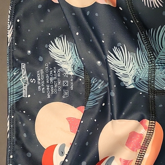 RARE Feed Me Fight Me Christmas Sloth Leggings, Full Length, Size Small - Picture 3 of 4